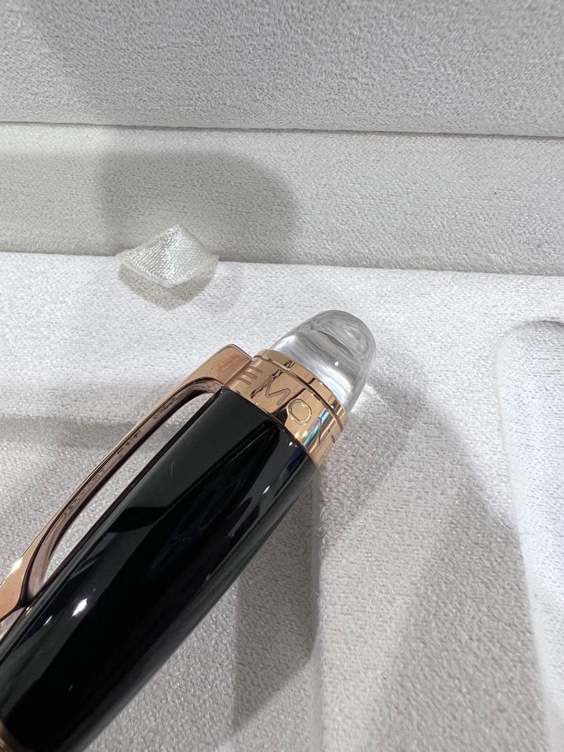 ブラックフライデーセール中！！【新品極美品】モンブラン　ボールペン　カードケース