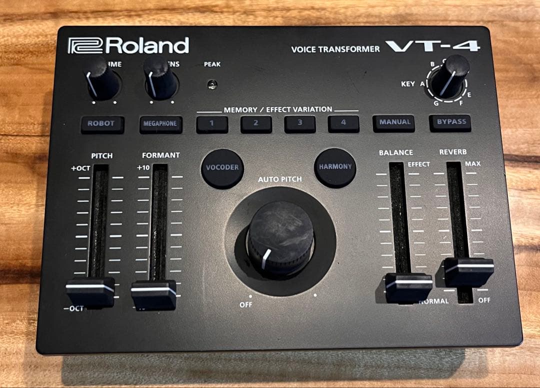 Roland AIRA / VT-4 ボーカル・エフェクター【ケーブル付き】