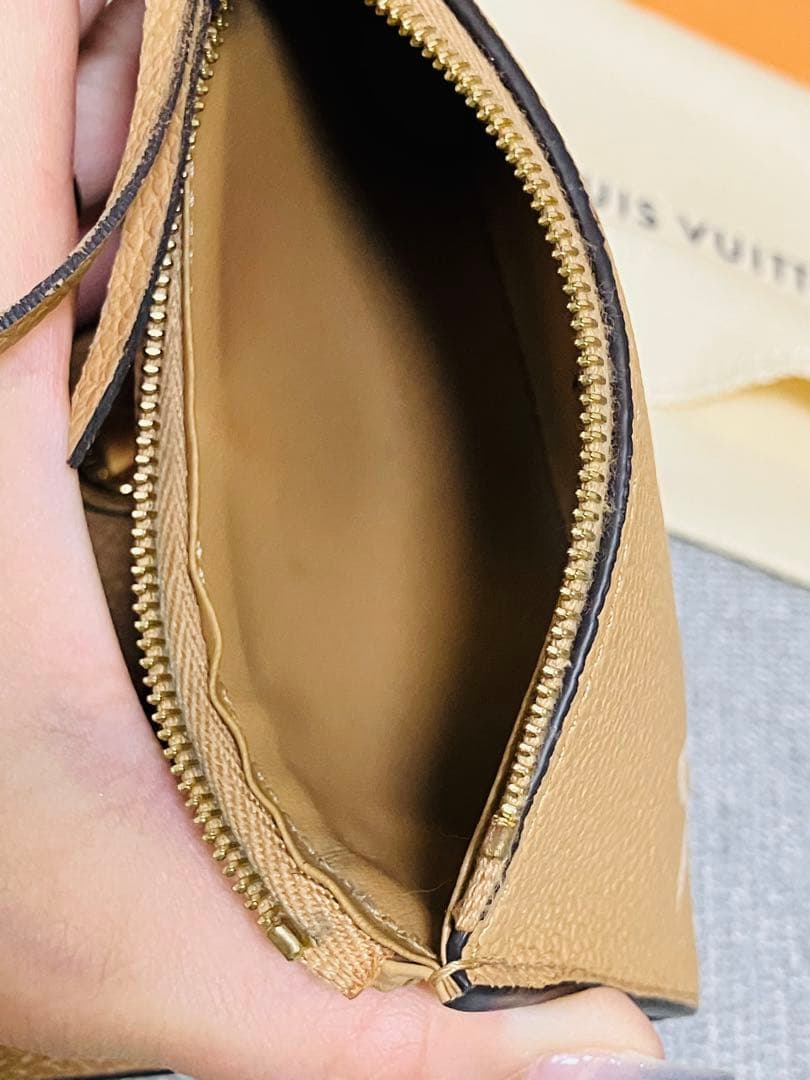 LOUIS VUITTON ヴィトン　財布