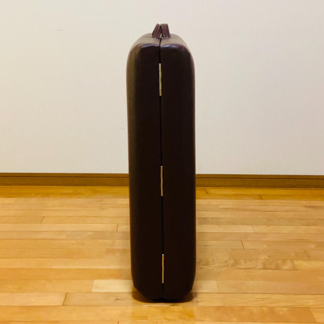 ワールドジェイビー マッサージベッド 有孔 折りたたみ式 ポータブル 送料込み