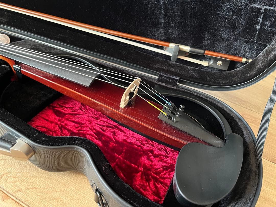 Yamaha サイレントバイオリン YSV-104 本体　ブラウン　【中古美品】