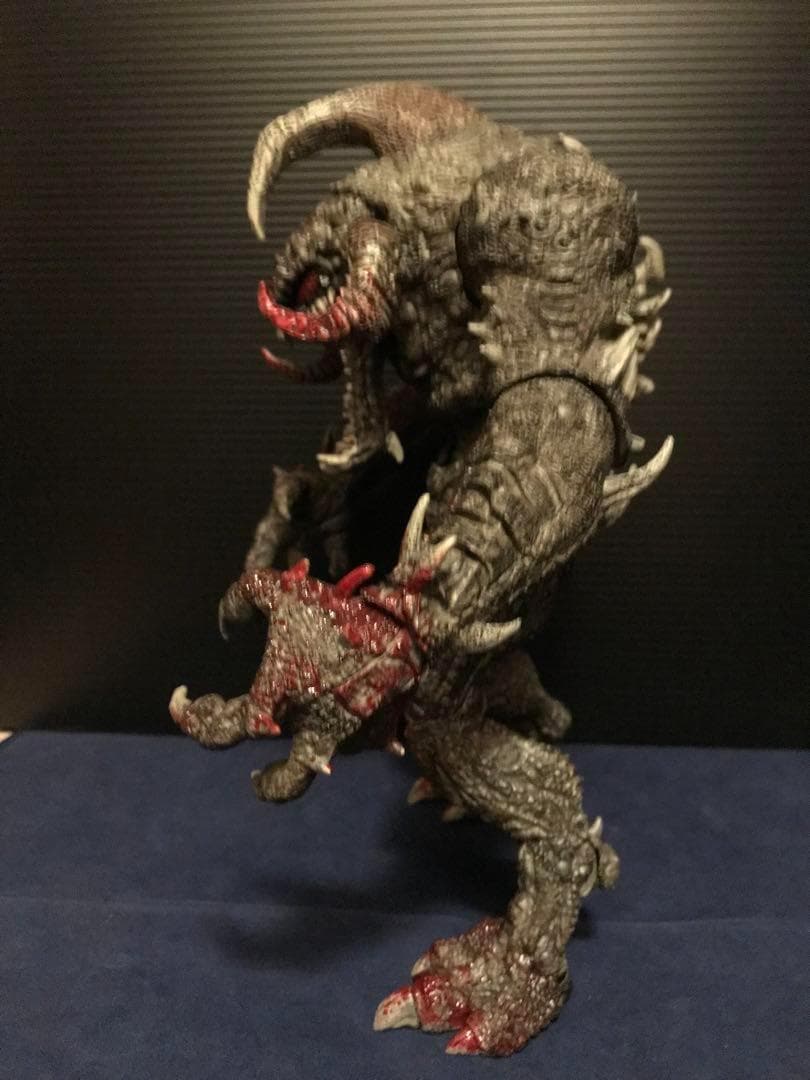 新品未開封！マクファーレントイズ 「スポーン」バイオレーター 通常版フィギュア