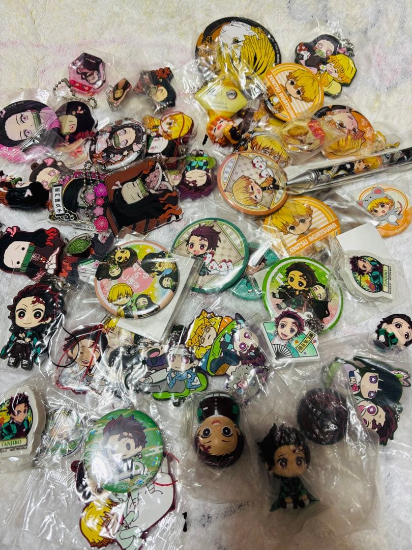 鬼滅の刃グッズ全185点まとめ売り