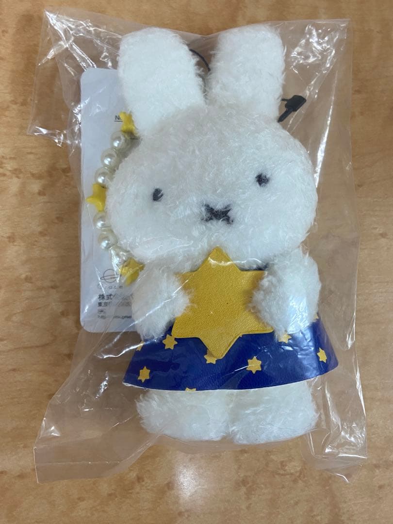 横浜 限定　ミッフィー　miia ミーア コラボ　バッグチャーム