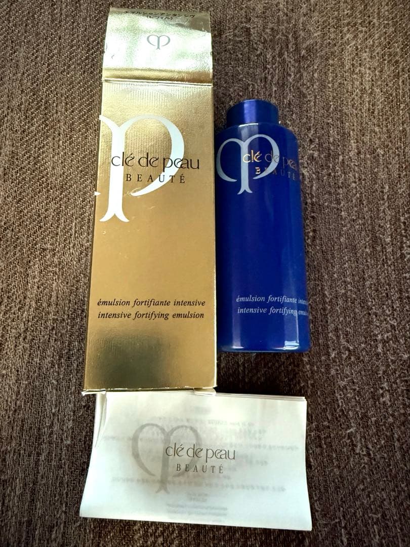 クレドポーボーテ　夜用乳液