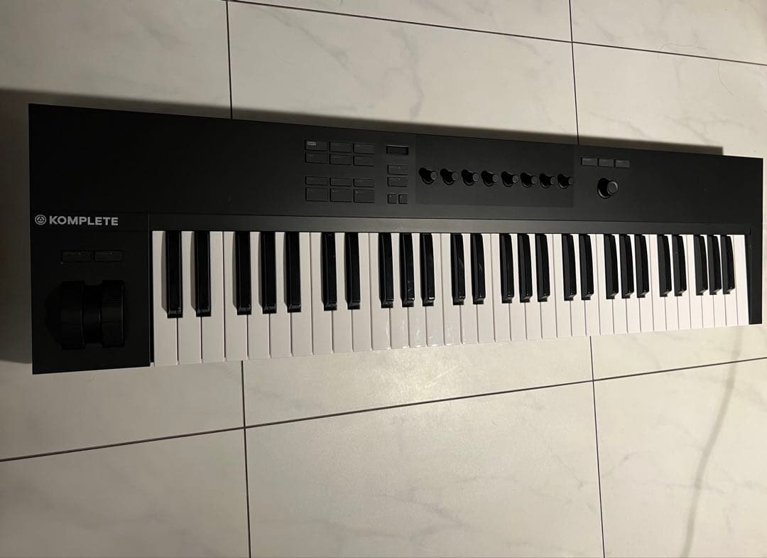 KOMPLETE KONTROL A61 ライセンス付き