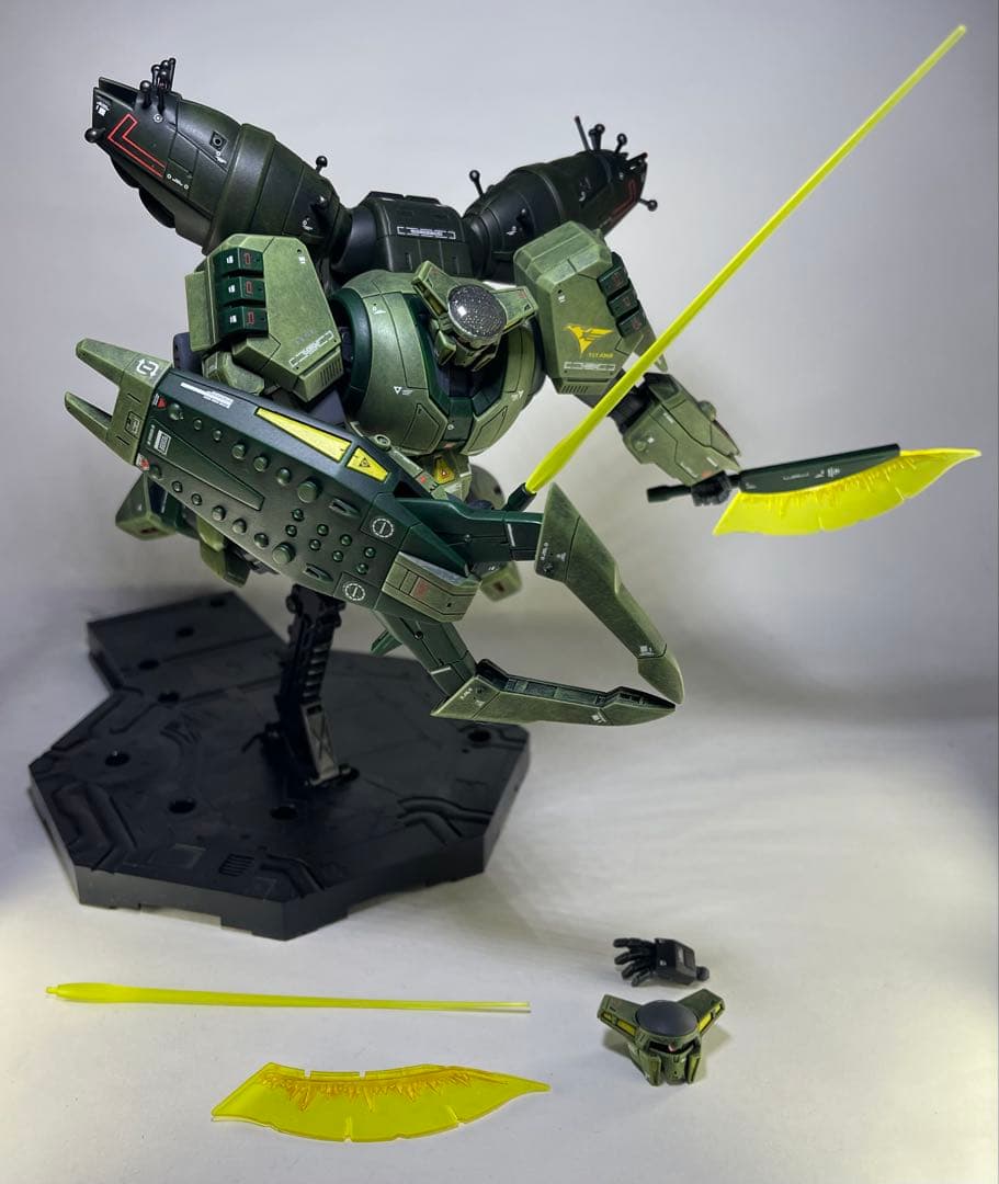 ガンプラ　全塗装完成品　HG PMX-002 ボリノーク・サマーン