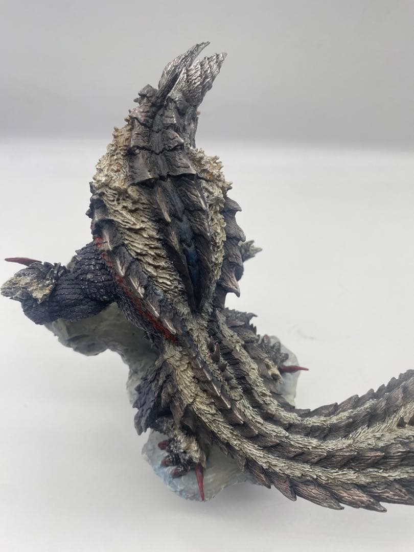 モンハン ジンオウガ亜種 フィギュア クリエイターズモデル モンハン部限定