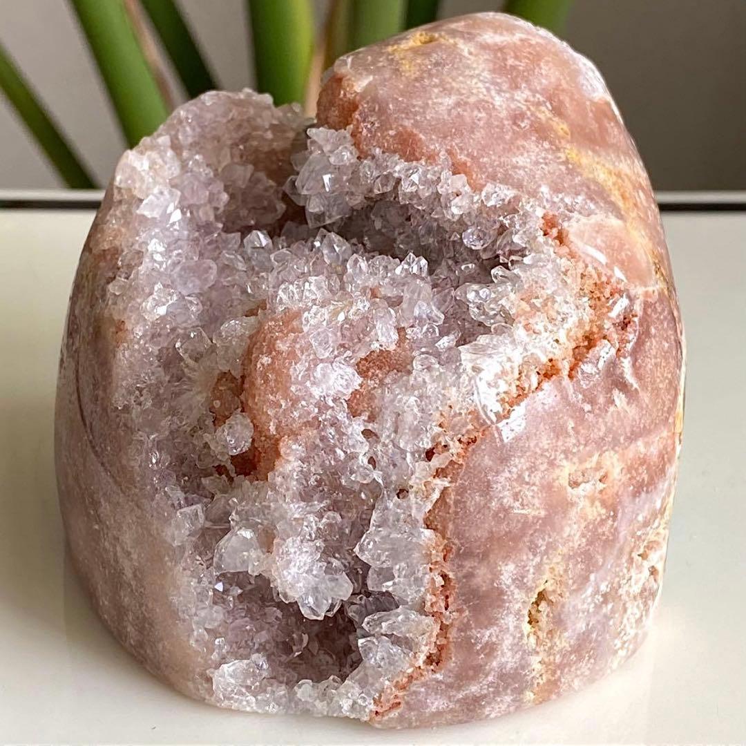 【 天然石 ピンクアメジスト ドゥルージー 原石 ドーム 約670g】