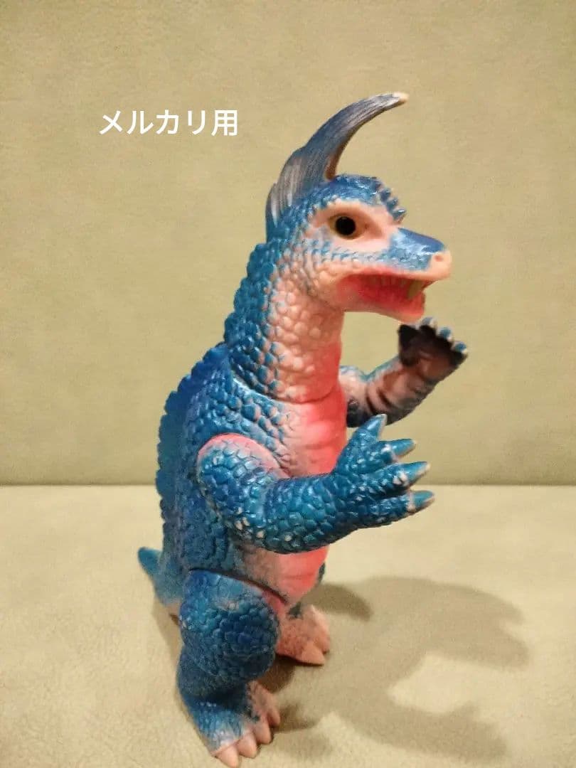 ソフビ　当時物　ブルマァク　アーストロン　帰ってきたウルトラマン　怪獣