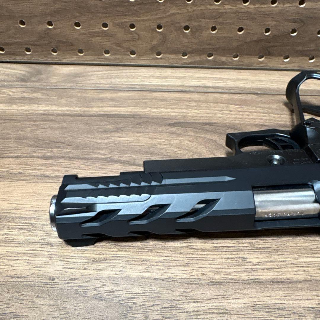 東京マルイ　ハイキャパ5.1カスタム　中古品