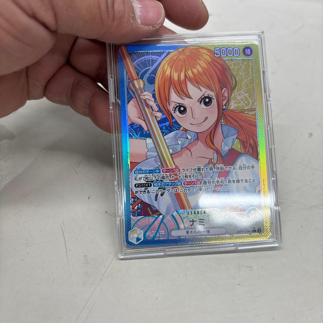 N9973【美品】ワンピースカード　ナミ　OP11-041