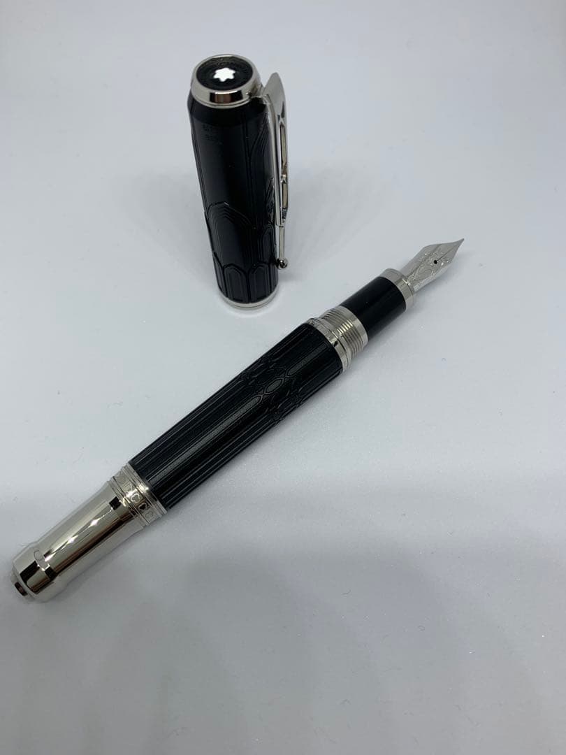 モンブラン　万年筆　作家シリーズ　ヴィクトル・ユーゴー　未使用品