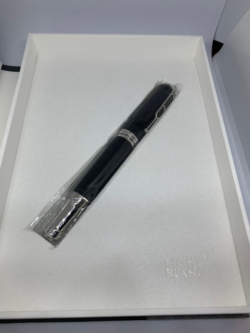 モンブラン　万年筆　作家シリーズ　ヴィクトル・ユーゴー　未使用品