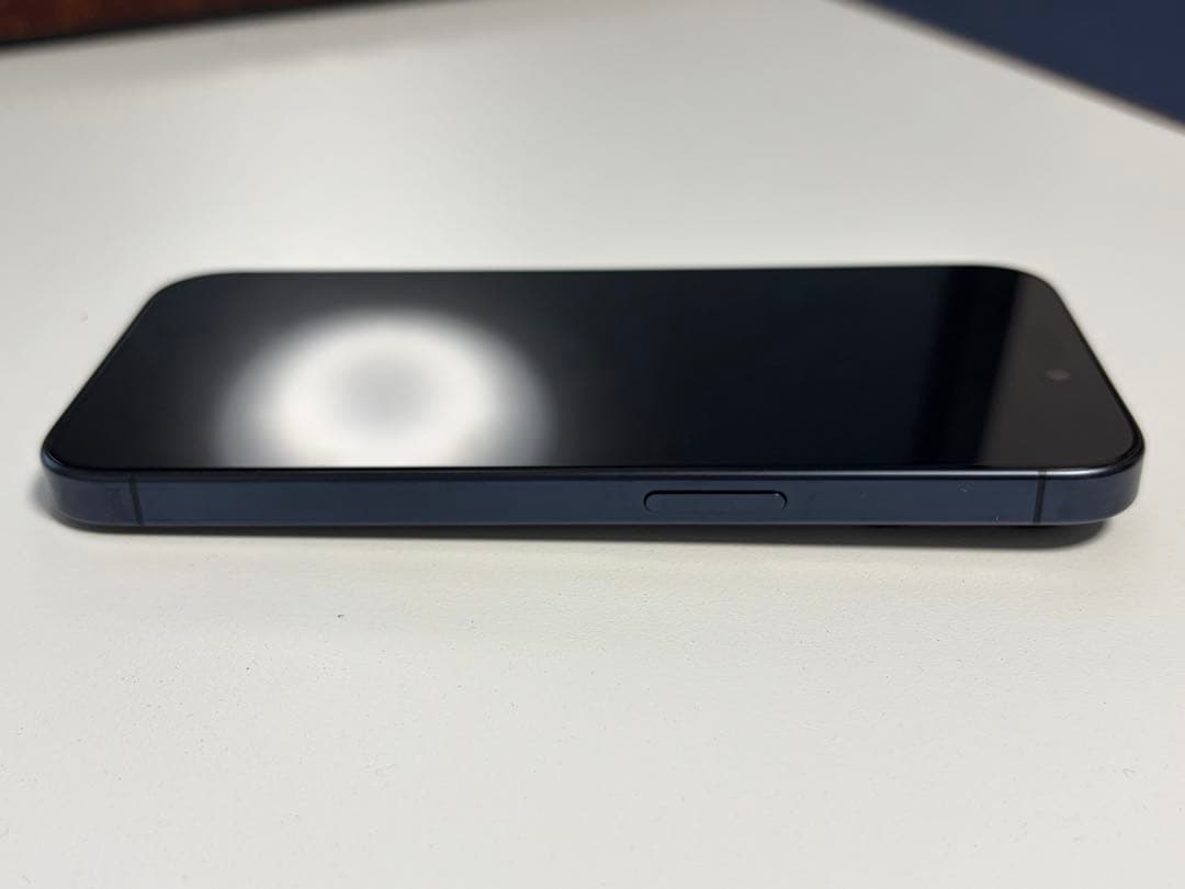 【超美品】Apple iPhone 15 Pro ブルーチタニウム本体