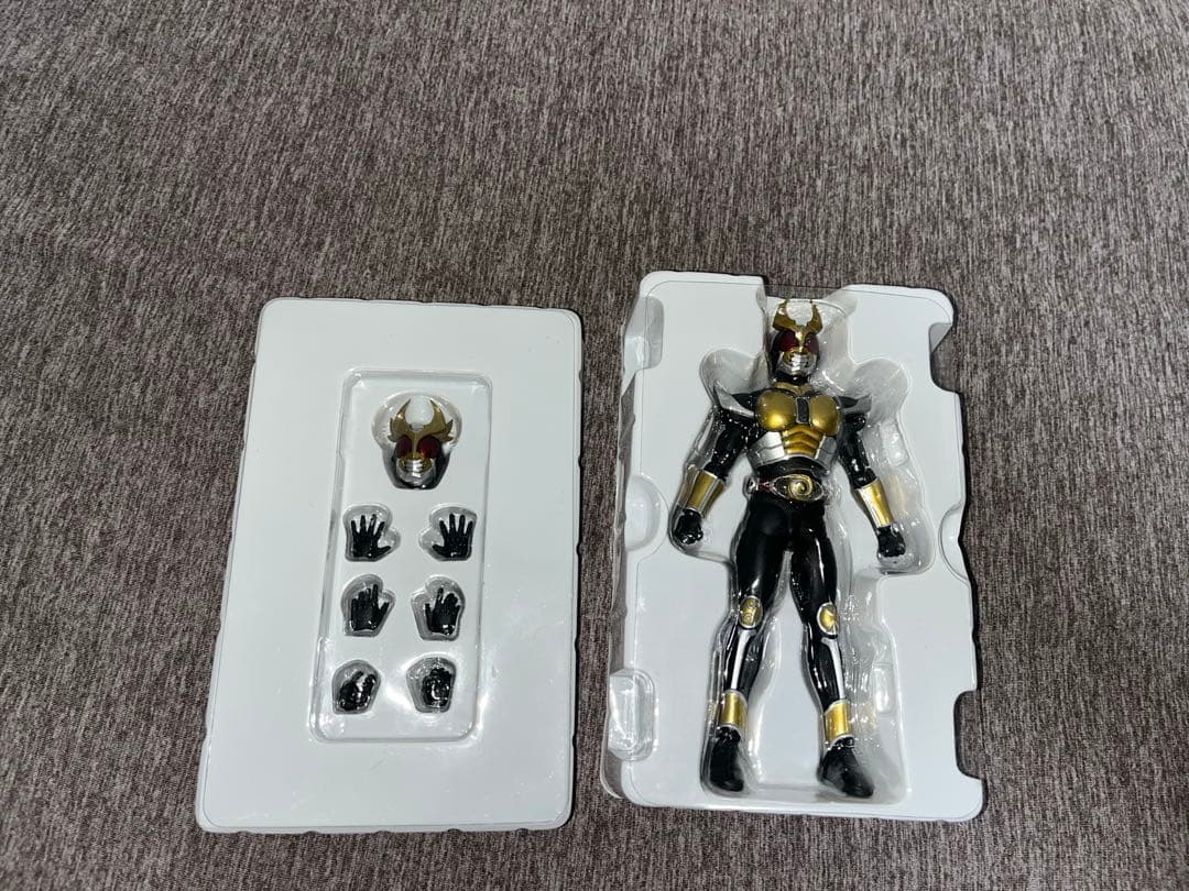 真骨頂SHフィギュアーツ 仮面ライダーアギト