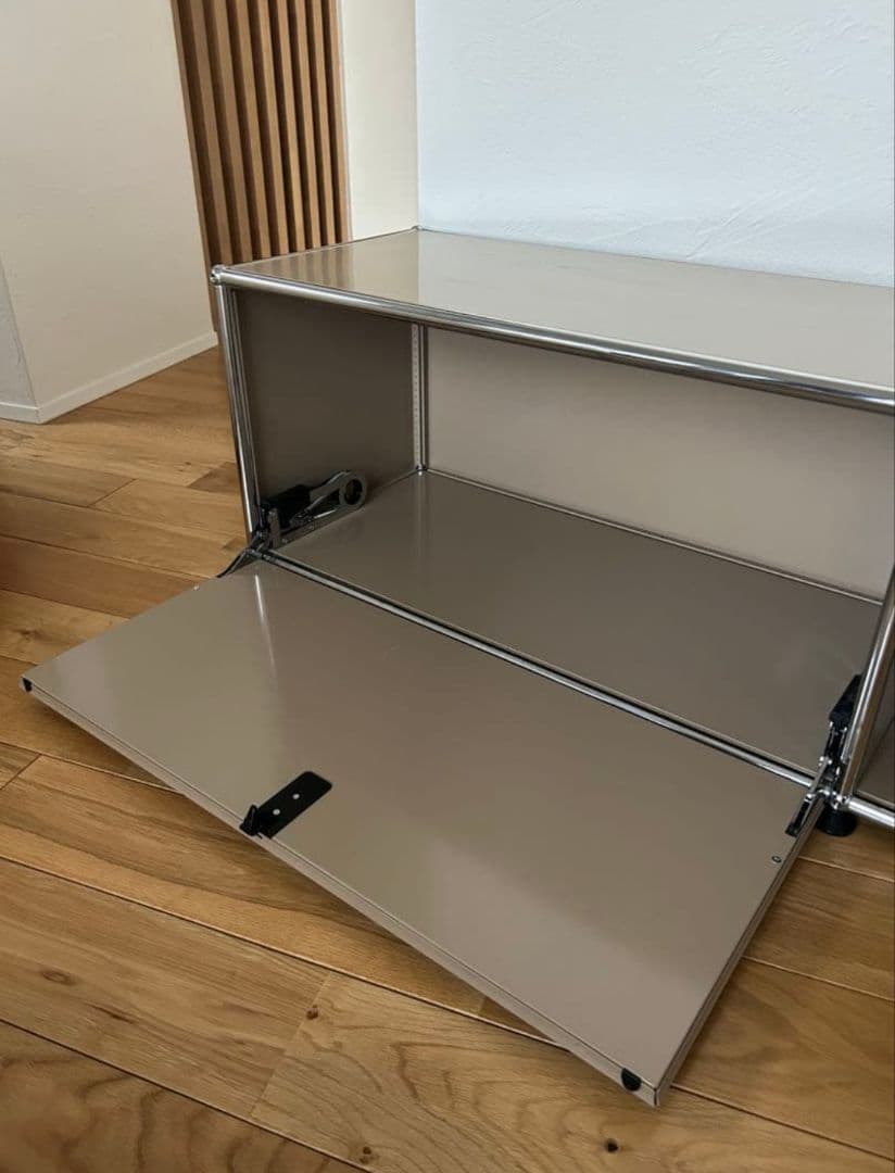 USM Haller テレビ台 ベージュ