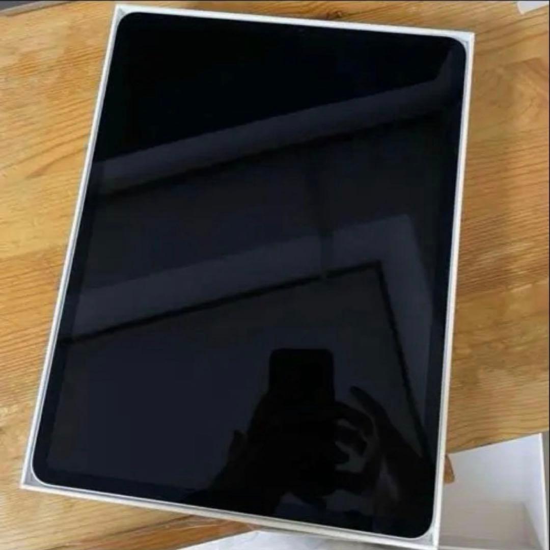 iPad Pro 12.9インチ 第４世代 ガラスフィルム付き WiF