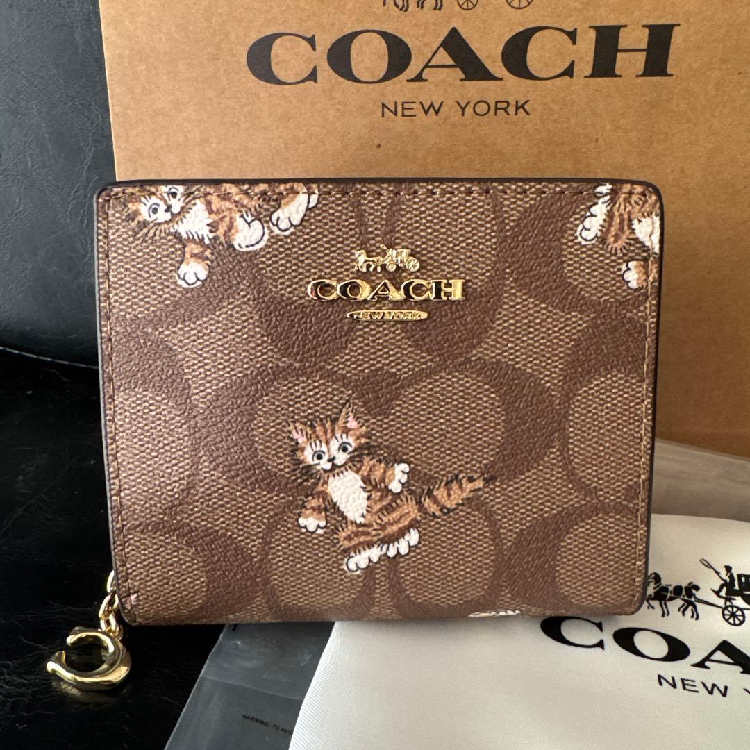 COACH 二つ折り財布 猫 プリント ねこ ネコ