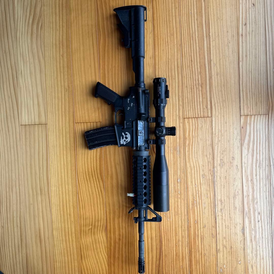 ジャンク品　M4A1 電動ガン ブラック スコープ付き