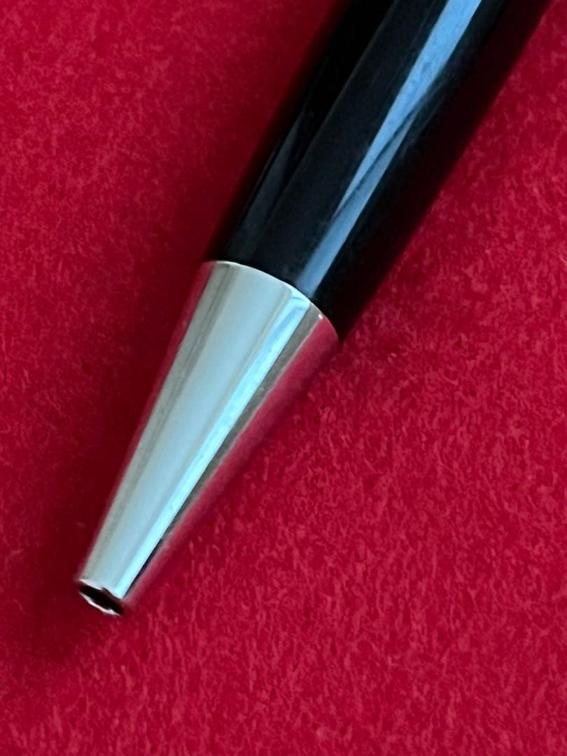 モンブランボールペンマイスターシュテュックP164プラチナライン‼️第３世代❗️