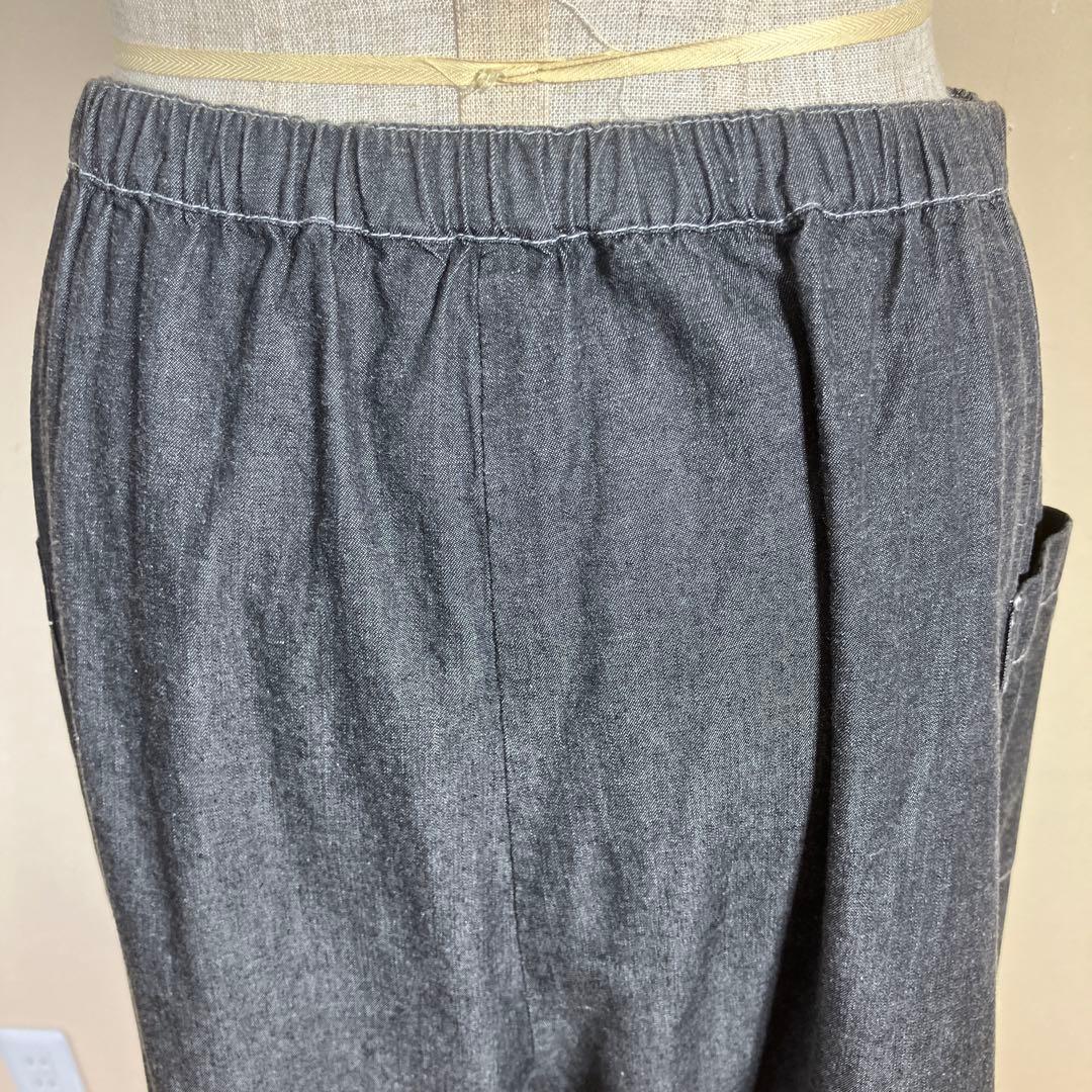 ピンクハウス　　ソフトデニム素材のカバー付きガウチョパンツです‼︎