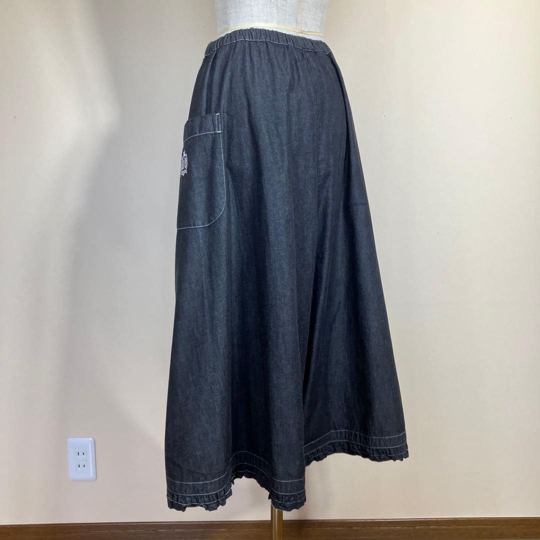 ピンクハウス　　ソフトデニム素材のカバー付きガウチョパンツです‼︎