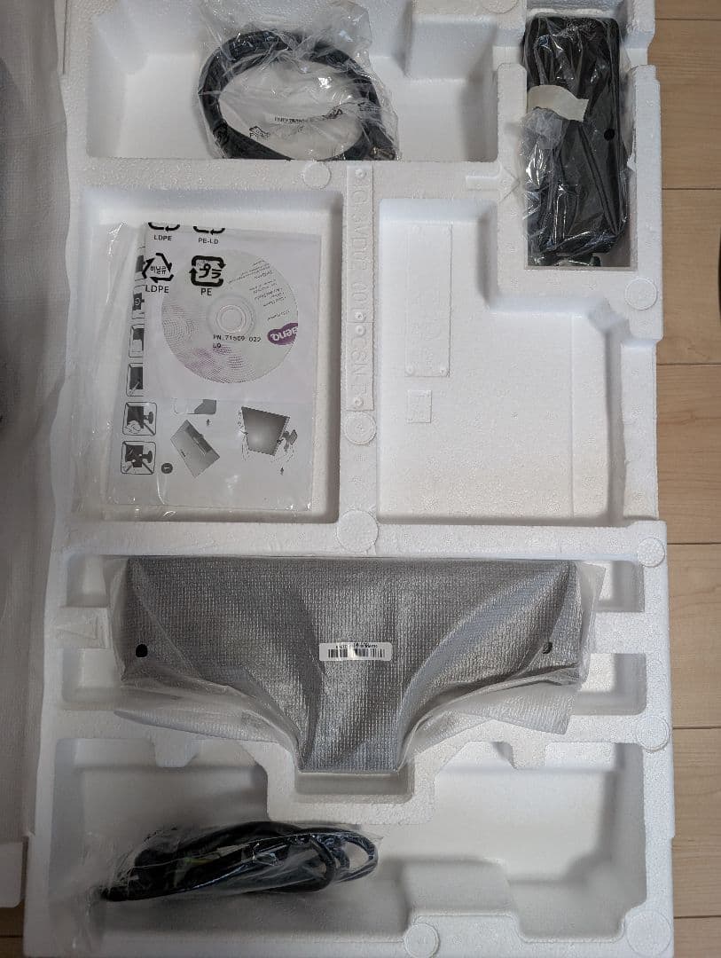 BenQ 27インチモニター GW2780