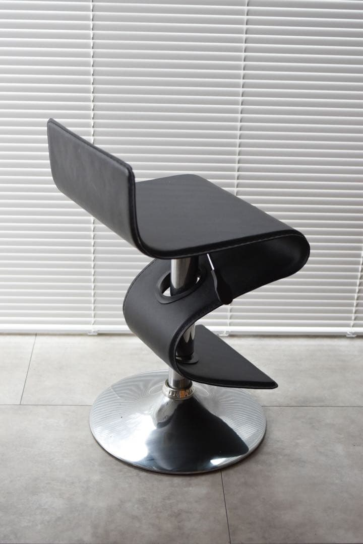 レザースツール　スツール　昇降式　ビンテージ家具　ポストモダン