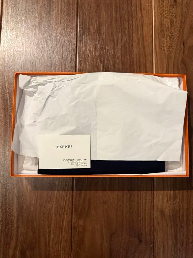 【新品タグ付】HERMES Tシャツ H刺繍