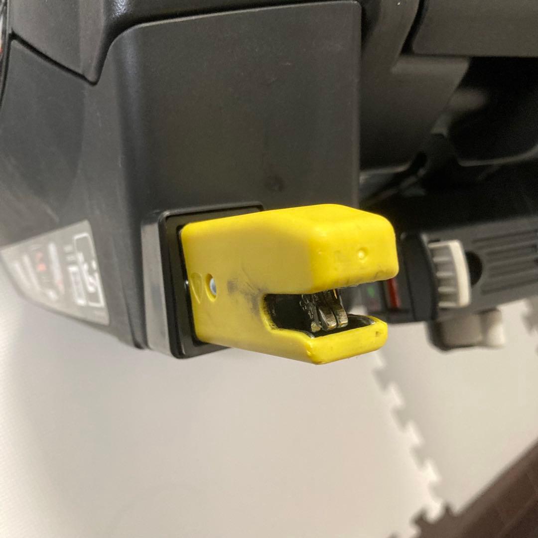 美品 アプリカ Aprica 新生児 チャイルドシート マモリラ R129