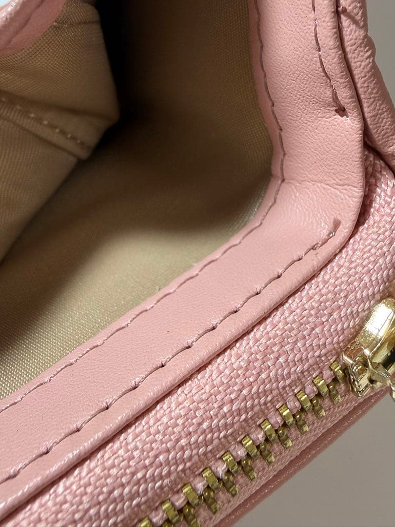 本日最終値下げ‼️翌日発送‼️MIU MIU マテラッセ二つ折り財布