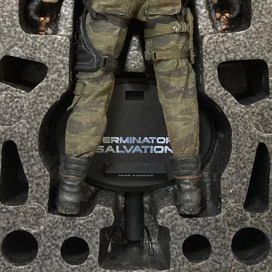 ムービー・マスターピース ターミネーター4 ジョン・コナー 1/6 フィギュア