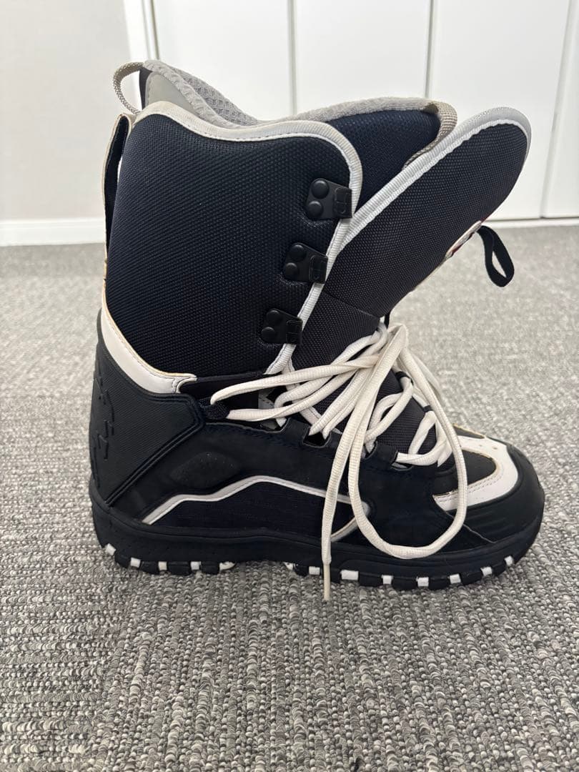 【‼️値下げ‼️】FORUM（フォーラム）スノーボードブーツ　26.5cm