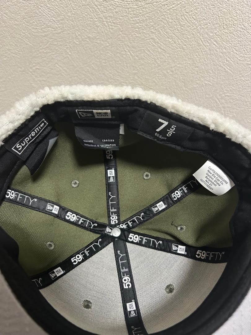 未使用 Supreme newera イヤーフラップ 7 5/8