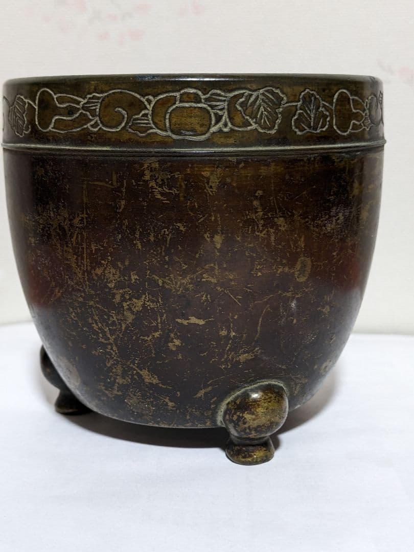 ♦中国 宣徳銅 唐金古玩 瓢箪に蔓紋様 三足火入 三足香炉 金属工芸 美術骨董品