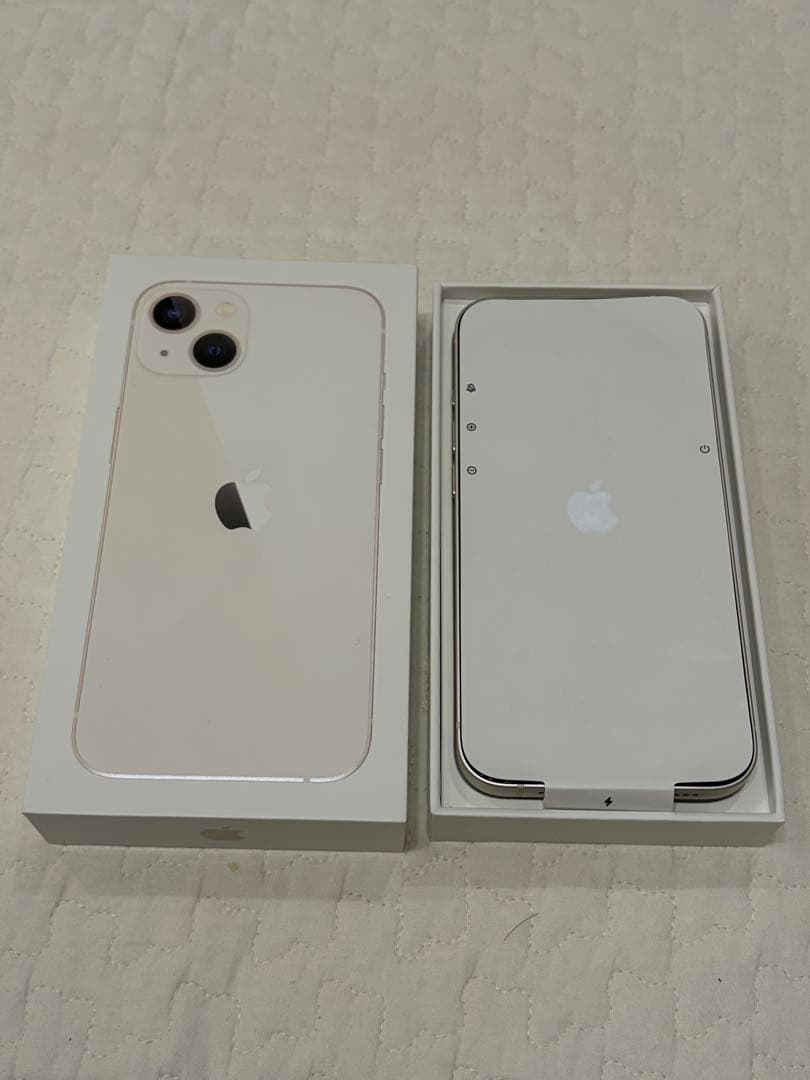 【美品】iPhone13 128GB SIMフリー スターライト