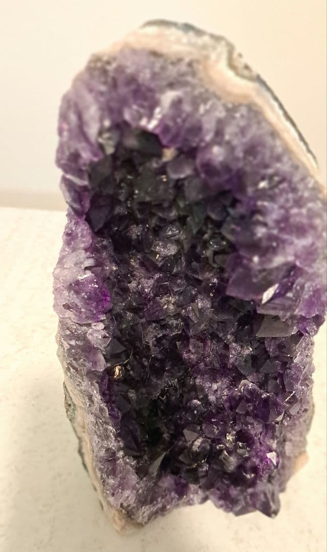 アメジスト　2.6kg　クラスター　ドーム　天然石　高品質　美濃紫