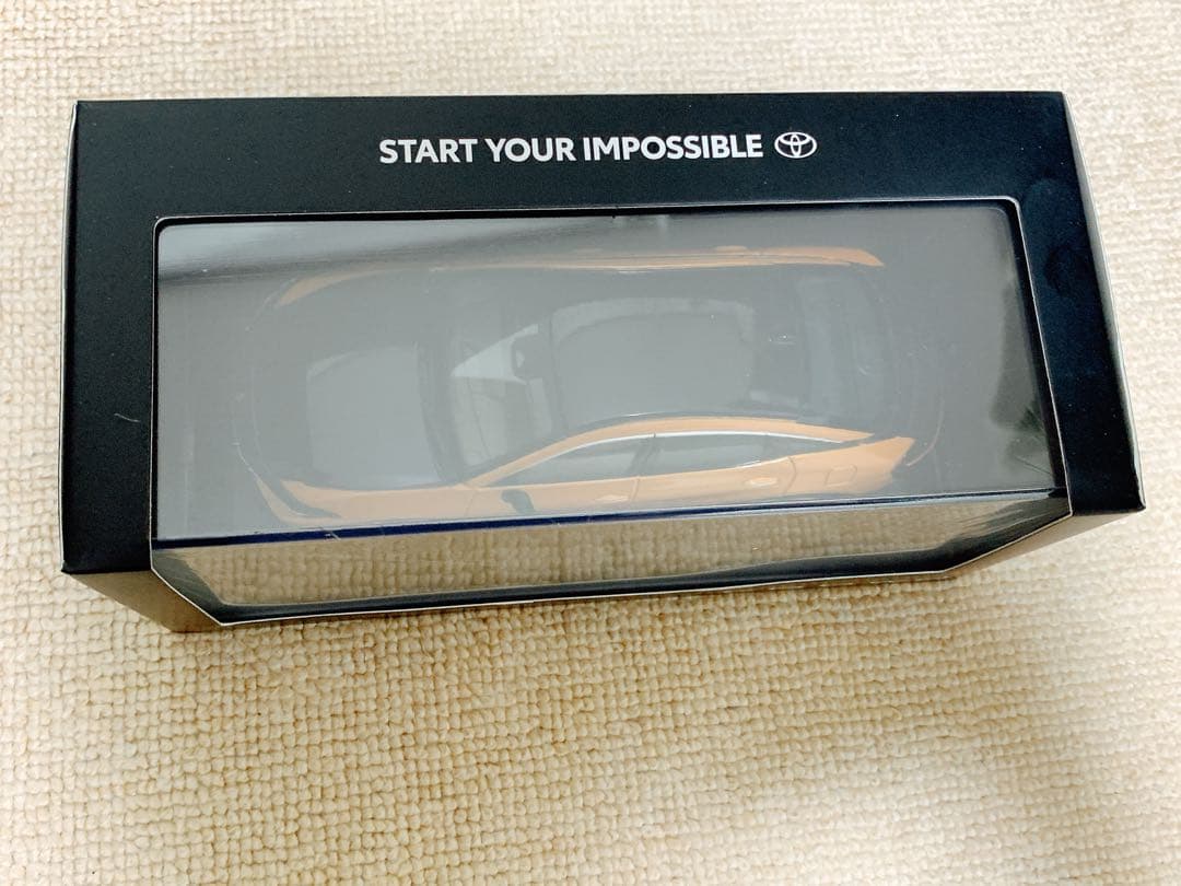 トヨタ　クラウン カラーサンプルミニカー　ブラックXプレシャスレイ