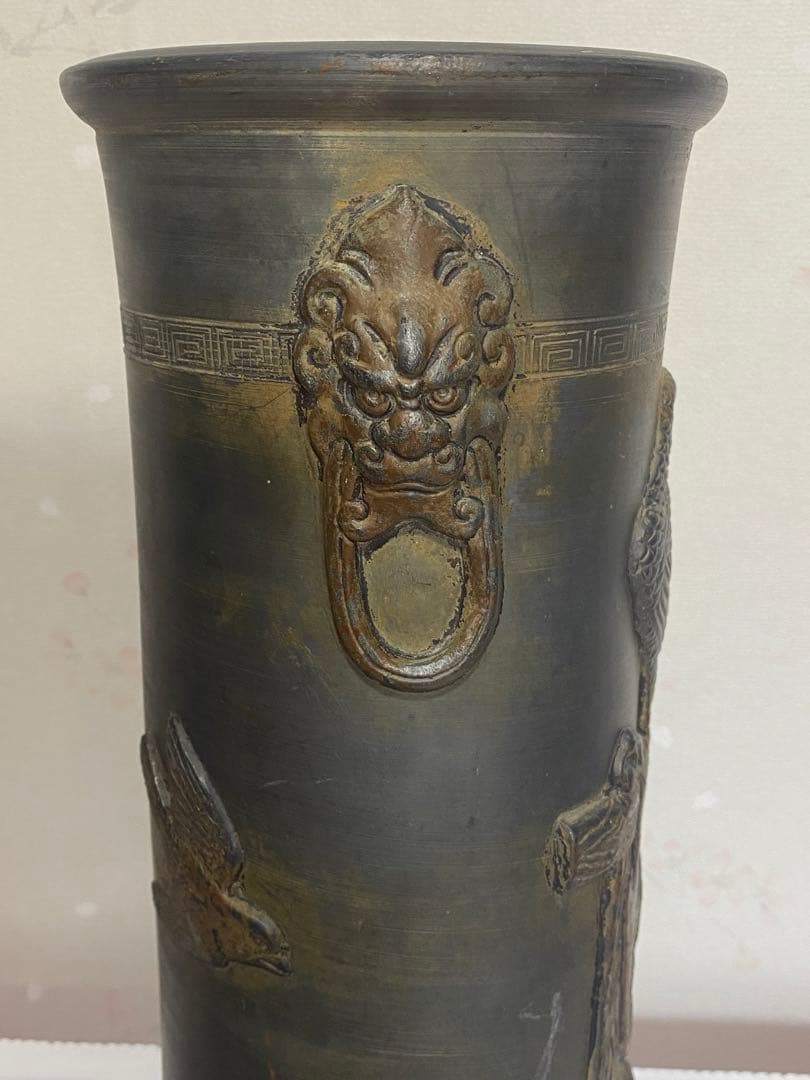 ⭐️明治時代 貼花 鬼面 鷹 翔雀文様 筒形壺 瓶 一点物 置物飾り 骨董品