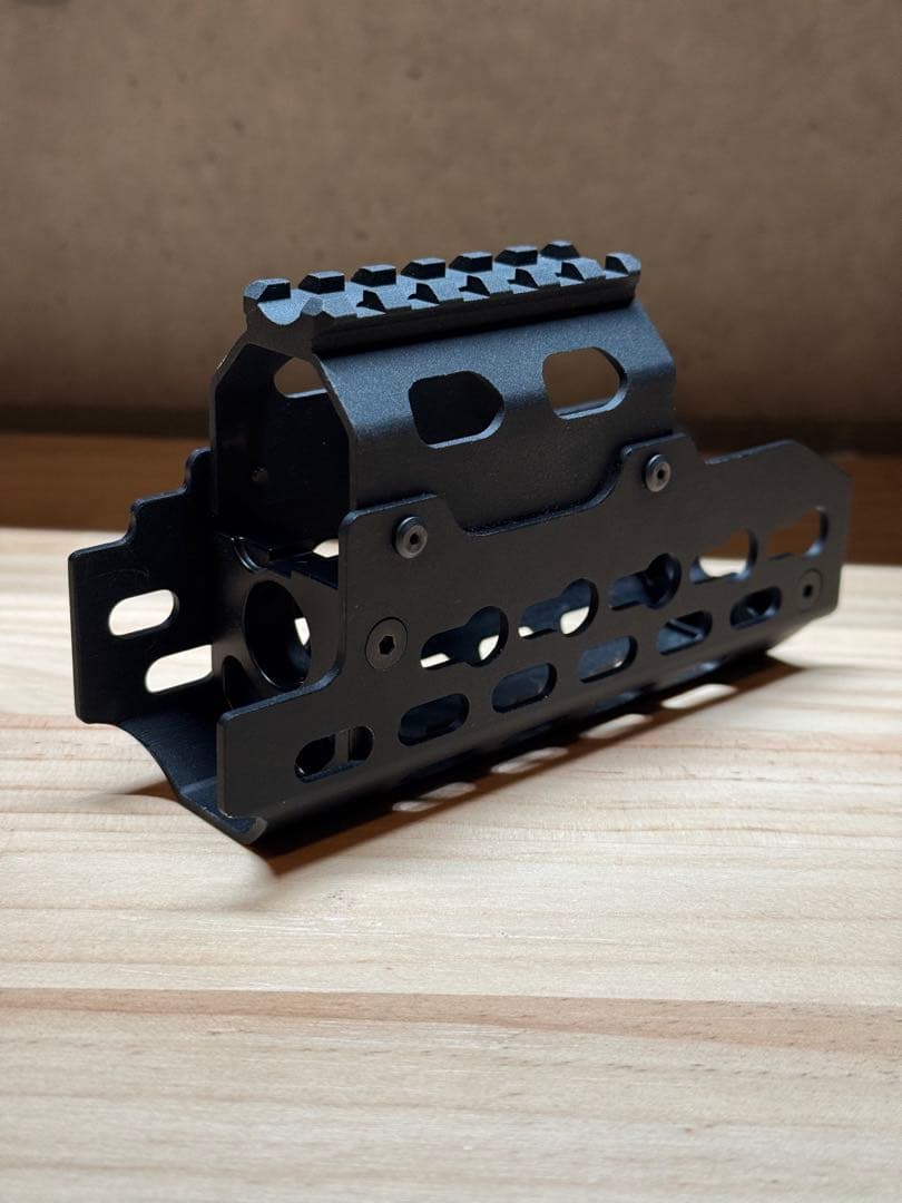 LayLax ハンドガード NITRO. Vo KeyModレール