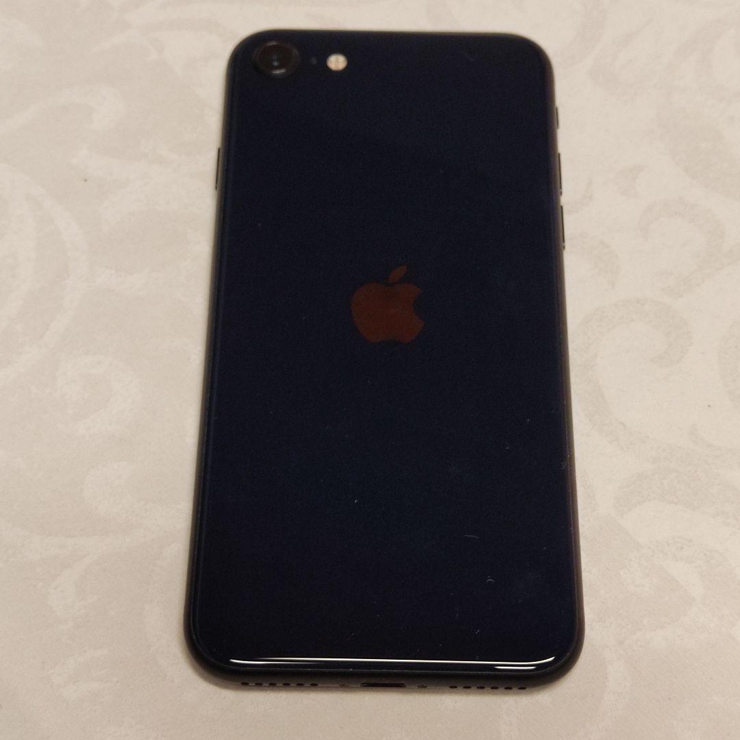 Apple iPhone SE 64GB 第3世代 最大容量96%