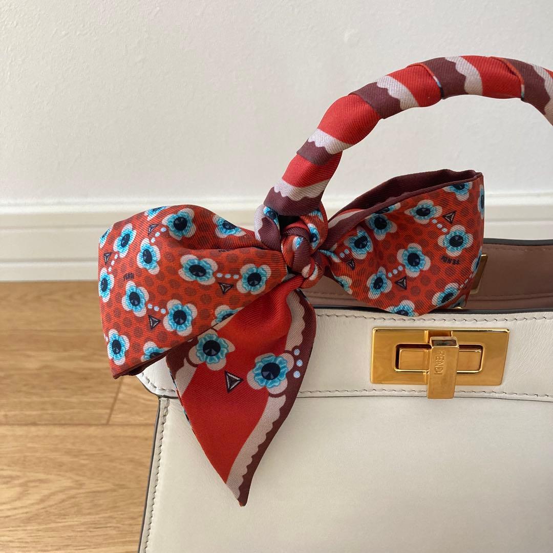 FENDI フェンディ ピーカブー アイシーユー スモール ミニ 白 ホワイト