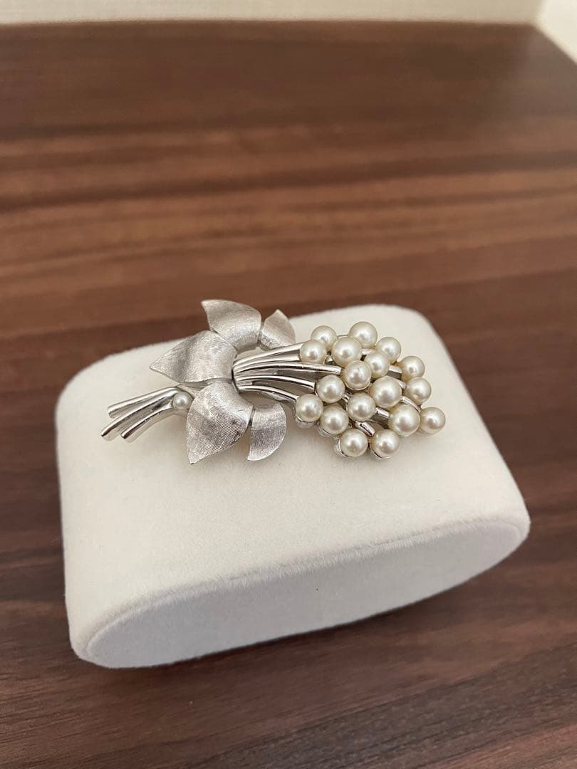 トリファリ　ヴィンテージ　パール　真珠　 ブローチ