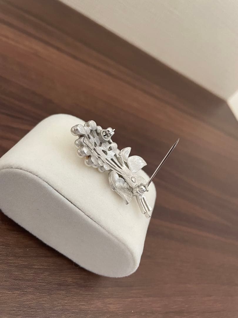 トリファリ　ヴィンテージ　パール　真珠　 ブローチ