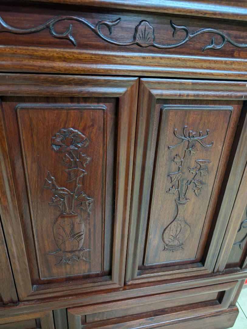 唐木 無垢材 高級 茶棚 花梨 茶箪笥 違い棚 総花梨 飾り棚 竹柄 花鳥彫刻