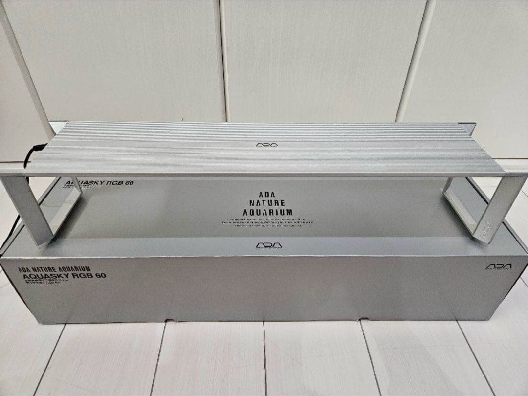 ADA AQUASKY RGB 60 LED照明システム