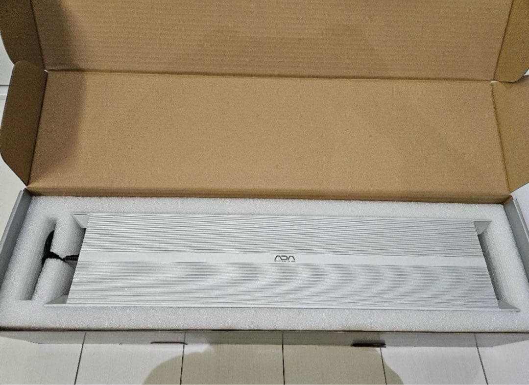 ADA AQUASKY RGB 60 LED照明システム