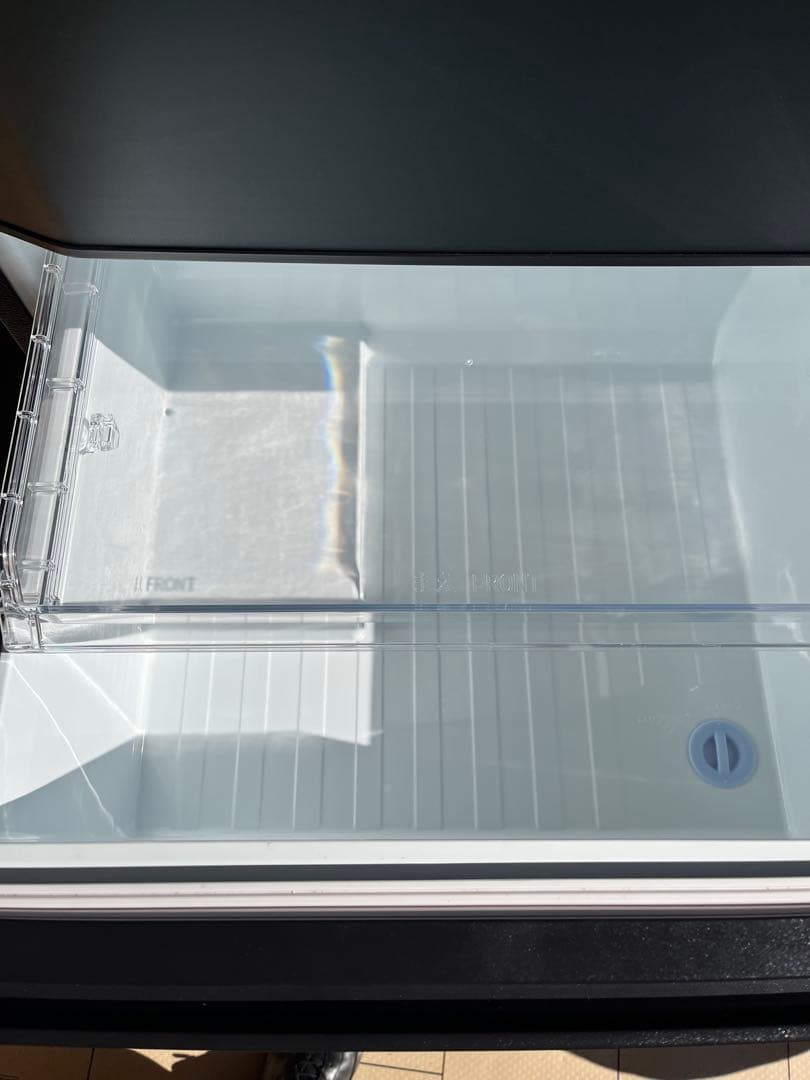 ☆美品☆ 2025年製　TOSHIBA 3ドア冷蔵庫 GR-W33SC(KZ)