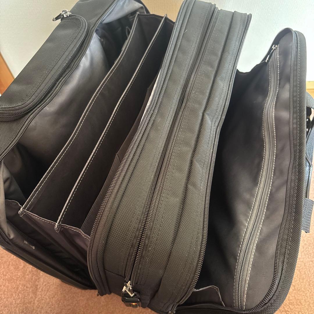 TUMI スーツケース キャリーバッグ 二輪 PCケース